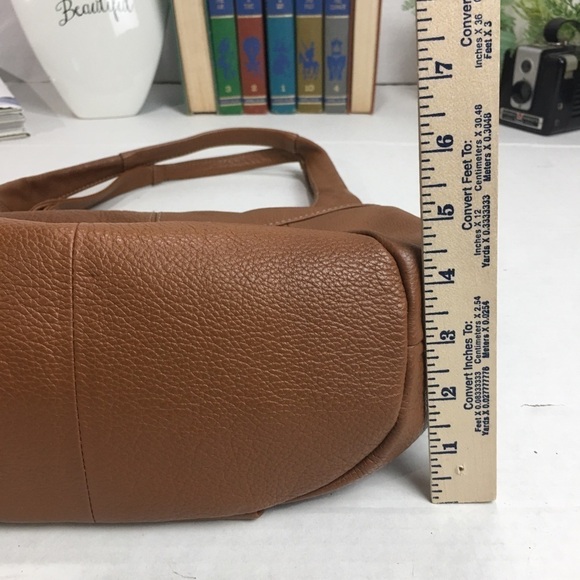Tignanello Leather Shoulder purse - Picture 10 of 11